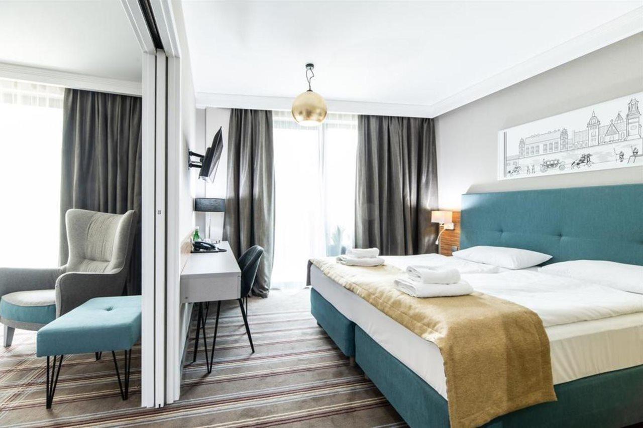 Hotel Perfect クラクフ エクステリア 写真