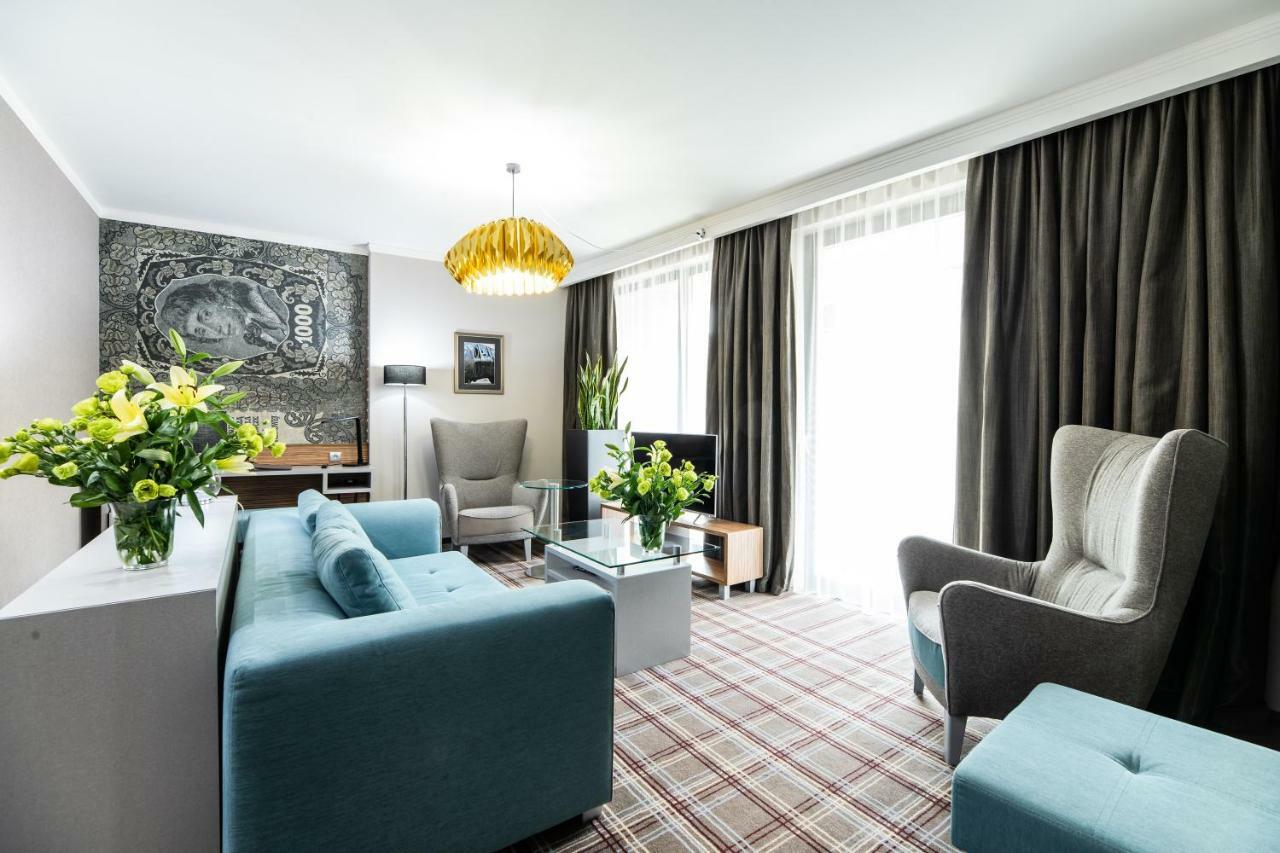 Hotel Perfect クラクフ エクステリア 写真